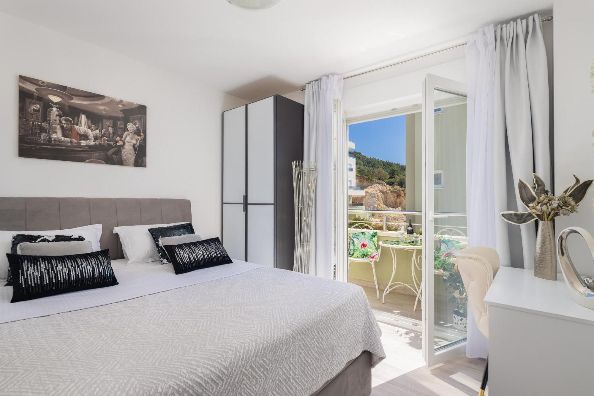 Apartment Luxury Penthouse With Jacuzzi, Panoramic View *
