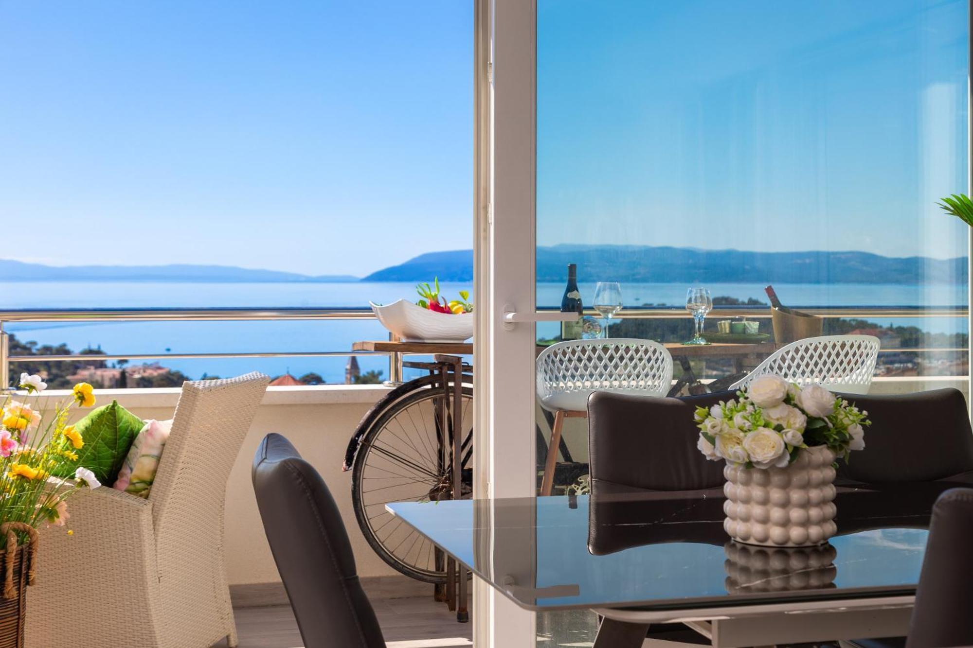 Luxury Penthouse With Jacuzzi, Panoramic View