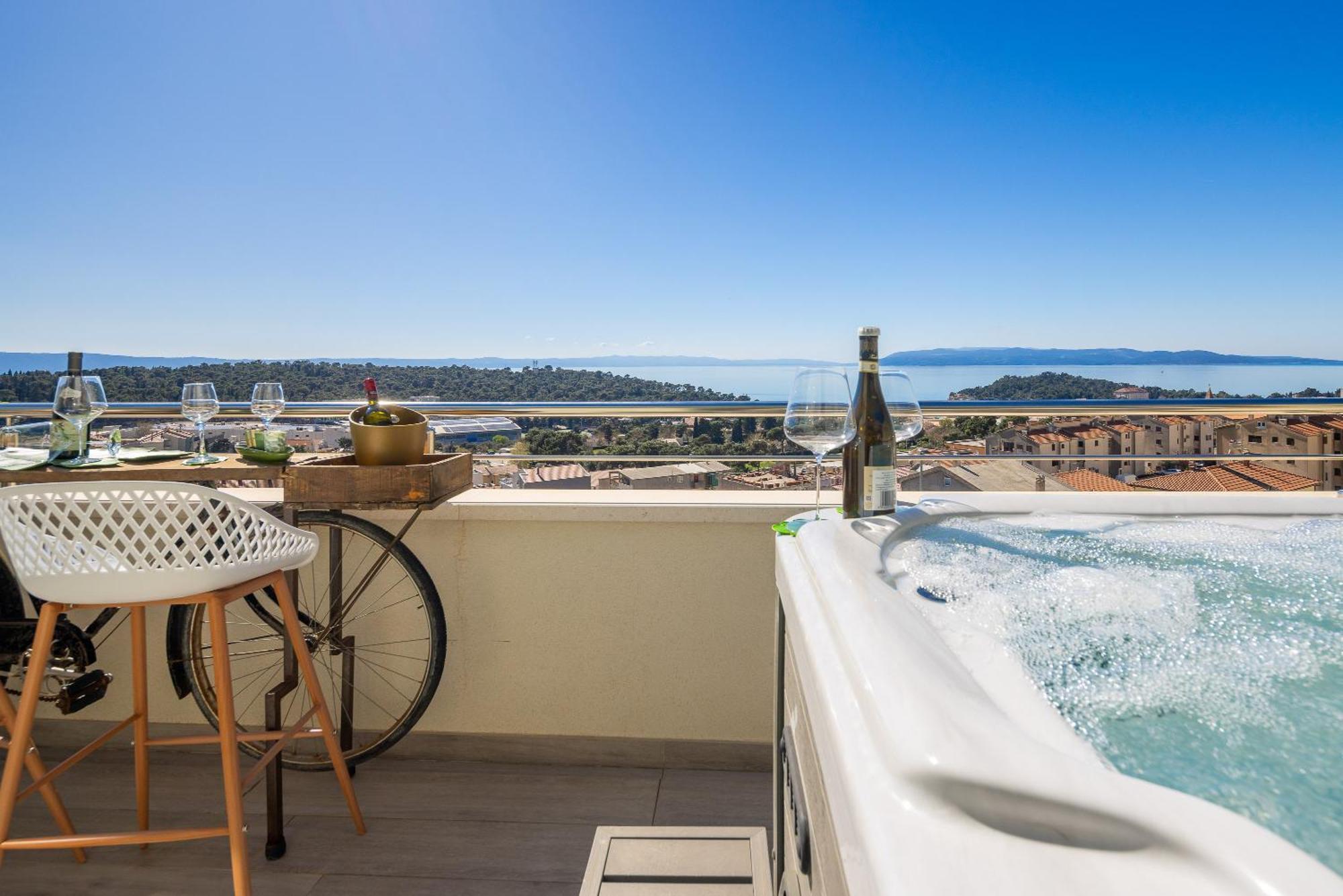 Luxury Penthouse With Jacuzzi, Panoramic View *